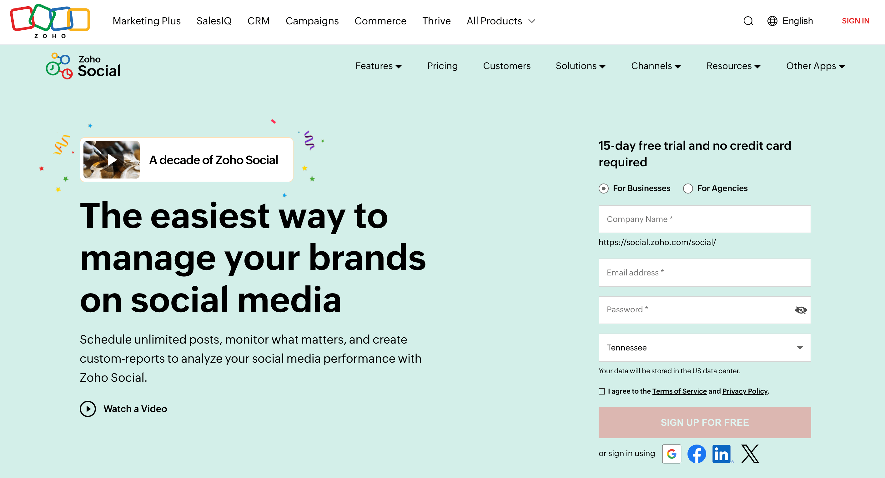 Zoho Social homepage promoting tools to manage and analyze social media performance.