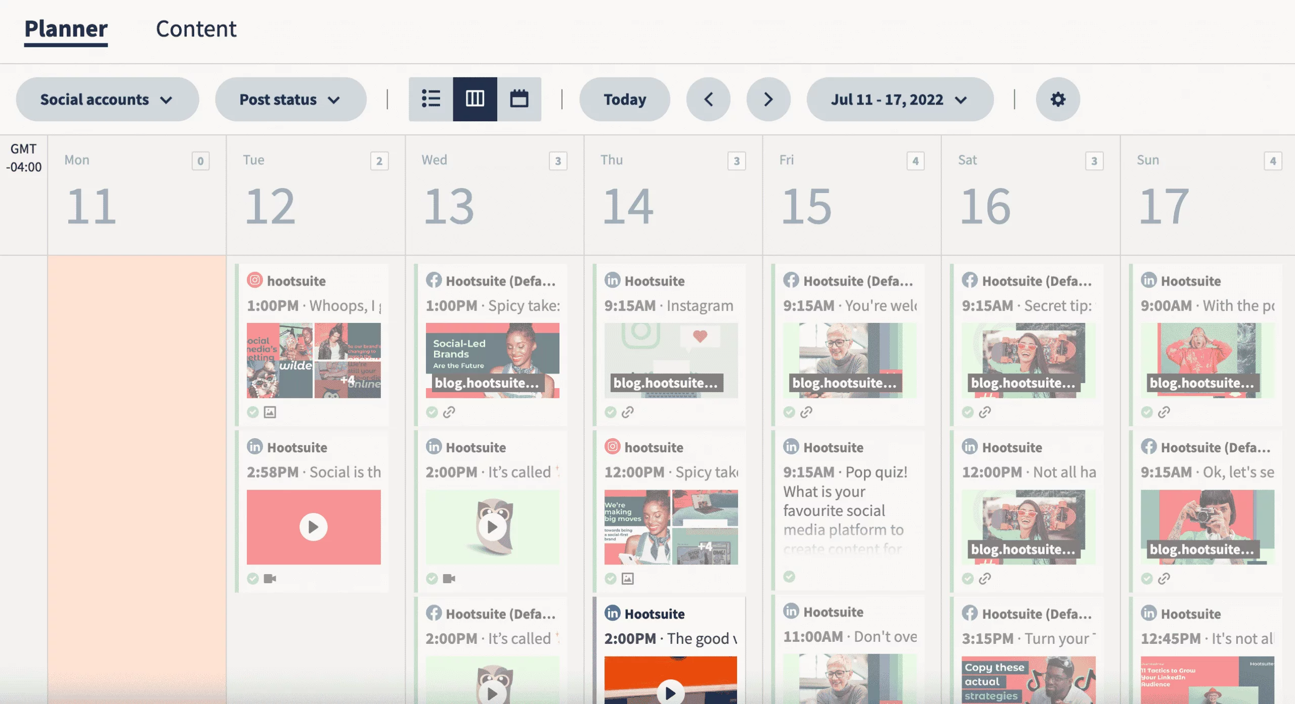 Social media calendar with published posts in Hootsuite