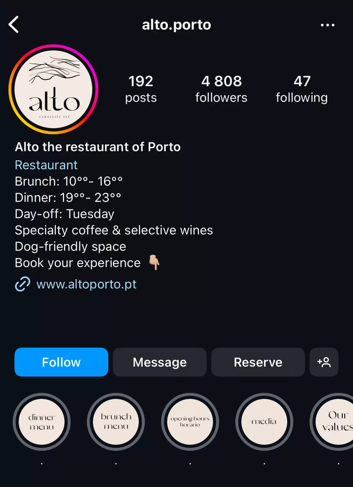 Instagram profile of Alto, a restaurant in Porto, with 4,808 followers, operating hours, and story highlights for menus, hours, and values.